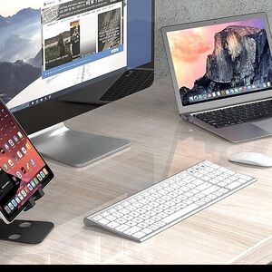 iCleverMulti device  IC-GK03 Bluetooth wireless keyboard. White/Silver